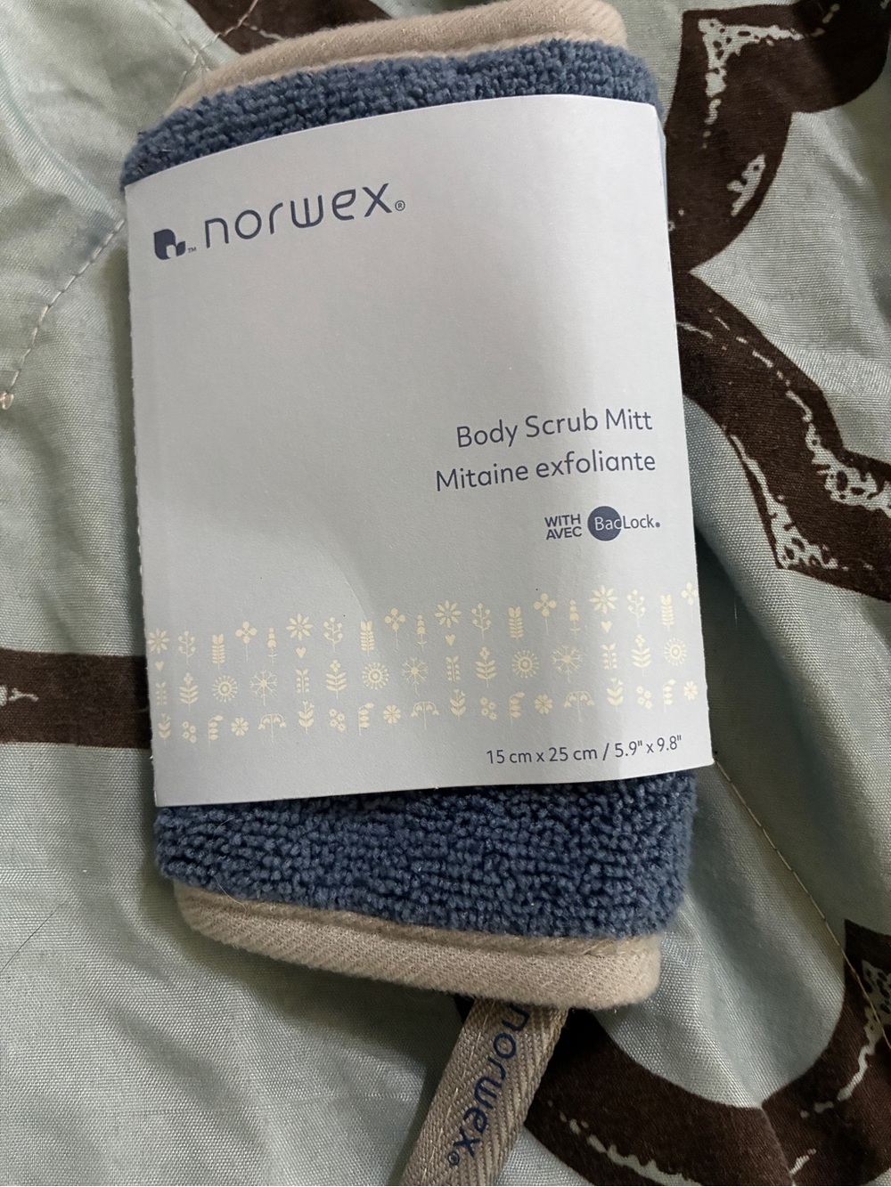 Norwex Blue and Beige Body Scrub Mitt